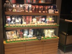 零售区-星巴克臻选(杭州万象城店)