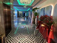 -魔方娱乐空间(兴华路店)