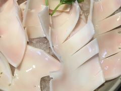 -茅草房·河畔园林火锅