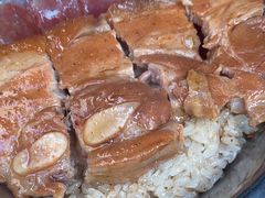 -梁阿婆廿年老牌扣肉糯米饭