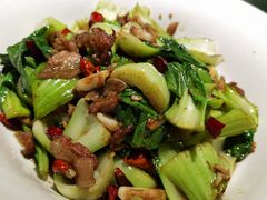 上海青油渣-费大厨辣椒炒肉(黄兴中心广场店)