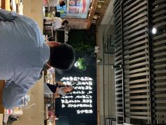 -洪氏嗨捞·广东猪肚鸡·椰子鸡火锅(西咸万象城店)