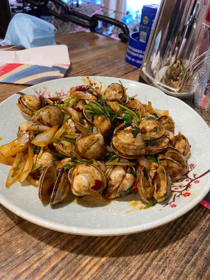 同鑫水产-"周末的同鑫,人还蛮多的,海鲜的种类也是很.