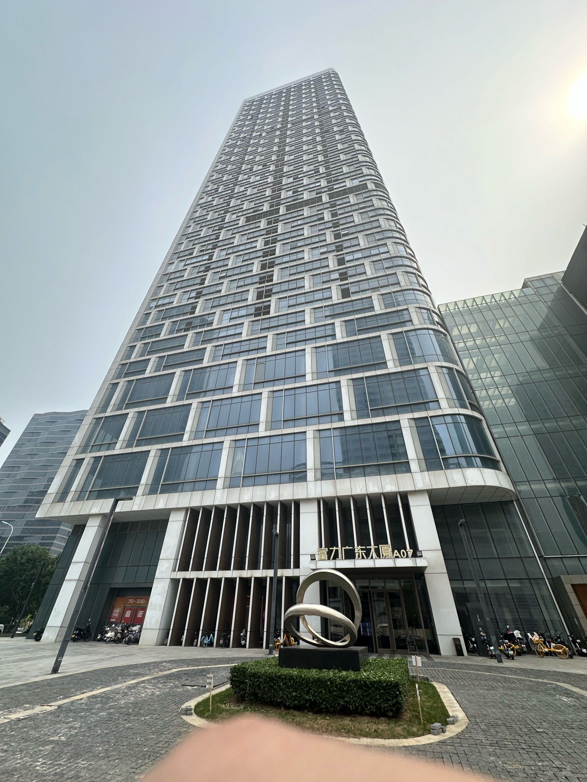 转这座城
第一次来泰五体验按摩處
她家店就在响螺湾富力大厦9楼