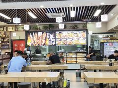 -钢阳酸菜红烧牛肉面(季乐路店)