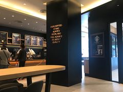 -星巴克臻选(华堂·新辰汇店)