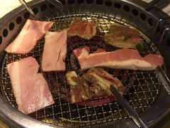 五花肉-火炉火自助餐(喜隆多店)