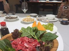 -红鼎豆捞·非遗鲍皇汤火锅(宝丰路店)