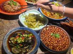 酸芹菜-六福烧烤酒馆(秦隆步行街店)