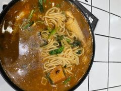 -肥汁米蘭香港米线(长宁来福士店)