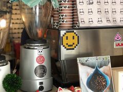 -熊猫一间店欧式奶茶铺
