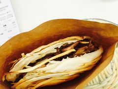 肥瘦相间肉夹馍-潼十三肉夹馍(东单店)