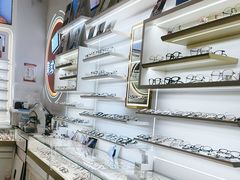 -美式眼镜·授权蔡司.依视路.尼康.豪雅.明月(南翔印象城店)