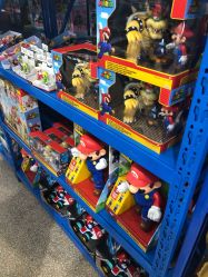 -逝水玩具折扣店