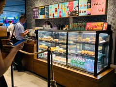 面包甜点陈列柜-星巴克(盐城五洲国际店)