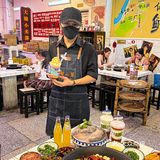今年暑假火出天际的重庆老火锅|通天排队你敢信？
