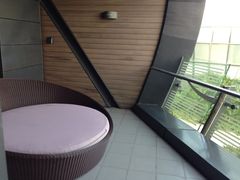 -上海滴水湖皇冠假日酒店