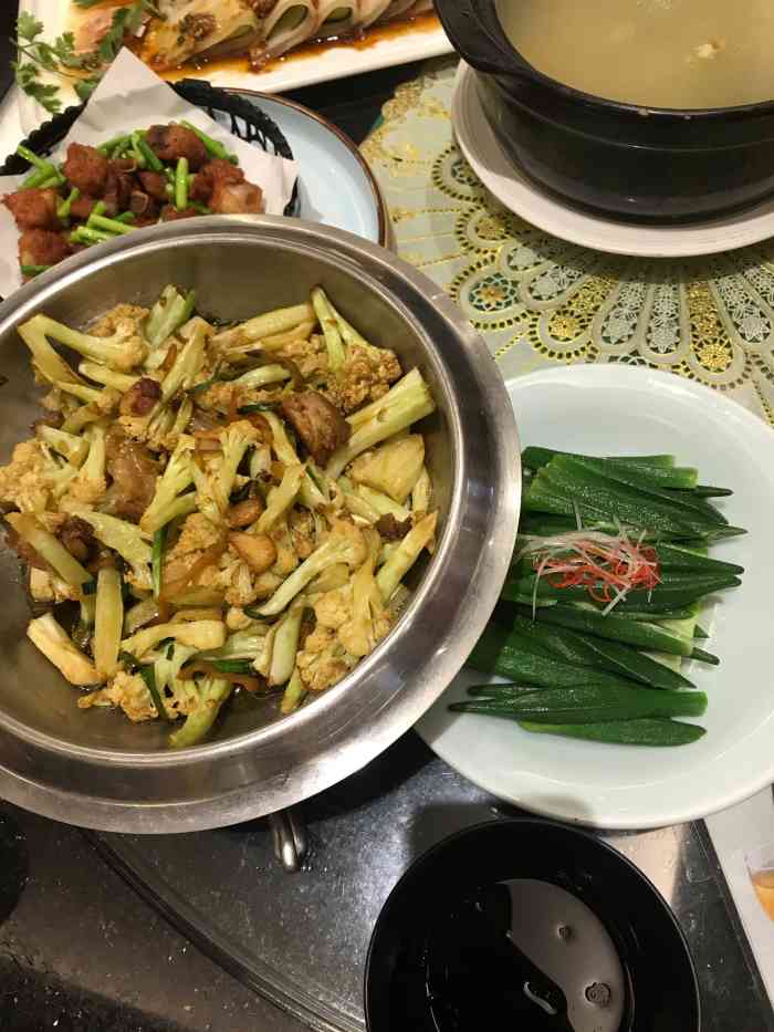 北国饭店(谷饶店)-"午餐时间预订的包间,电话态度不错进店态.