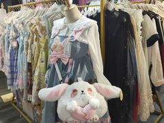 -甜镜物语 LOLITA·汉服·JK制服三坑生活馆(滨江道店)