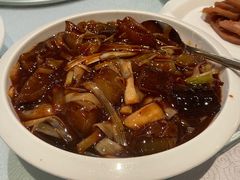 关东海参王-东方明珠老上海8号餐厅(东方明珠广播电视塔店)