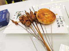 -清真磊磊烧烤老店(饮虎池街34号店)