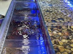 -四囍码头海鲜烧烤自助火锅(外滩南京东路悦荟广场店)