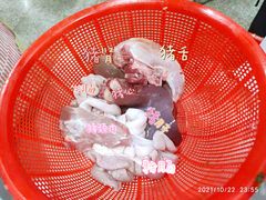 -标记美食新鲜猪杂(兴南大道店)
