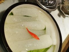 -尚尚仙·酸汤猪手·猪肚鸡火锅(华联万柳购物中心店)