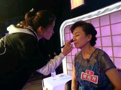 -维纳斯化妆摄影学校