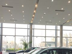 -天津波士信达奔驰4S店(卫津南路店)