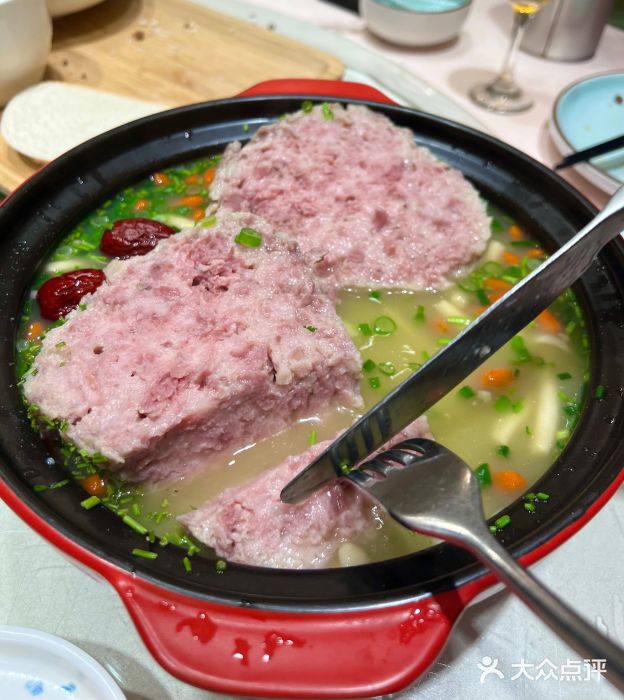 海派美食·家宴海鲜青岛菜·石锅鲽鱼头(东方城店)图片