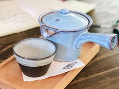 红茶玫瑰煮奶茶-彳亍咖啡·这里(水湾路店)