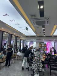 -藤野造型烫染·漂发