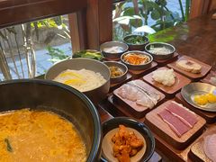 -银米·云南传统过桥米线(双廊黑金冠店)