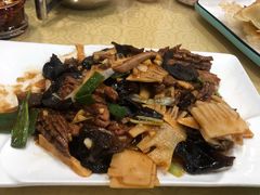 爆炒腰花-春水锅贴·传统鲁菜(大明湖店)
