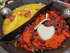 鸳鸯锅-董眼镜火锅(洪崖洞总店)