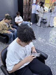 -藤野造型专业烫染接发