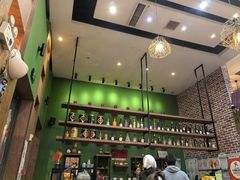 -香巴拉云南餐厅(华莱坞店)