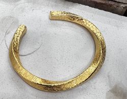 -烨麟黄金珠宝(和胤788广场一楼店)