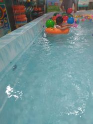 -小鸭先知婴儿游泳馆