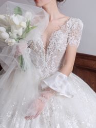 -艾米丽婚纱礼服