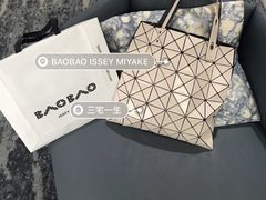 -三宅一生 (阪急梅田本店)