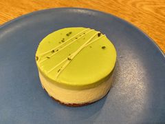 开心果芝士慕斯蛋糕-KPRO 帕尼尼·沙拉·缤纷拼盘(万象城店)