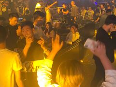 -TOP LIV Night Club 酒吧