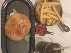 -必胜客(砂之船中东奥莱店)