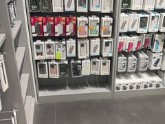 -Apple授权专营店(宝山万达店)