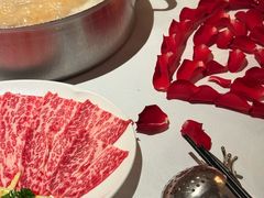 -洋房火锅(上海新天地南北里店)