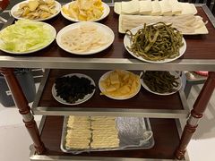 平谷宽粉-杨记盛世·铁锅炖鱼粘卷子(密云新中街店)