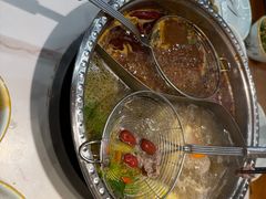 -乡土黄·鲜牛肉火锅·小龙虾(兴业街店)