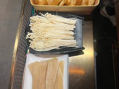 -牛村来人潮汕牛肉火锅(西单店)